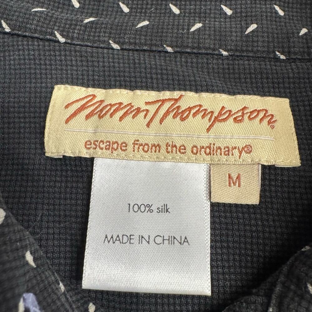 Vintage Norm Thompson Men’s Black Silk Button Up Short Sleeve Shirt Size Medium - Picture 2 of 4